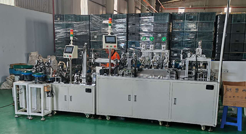 長款玩具燈自動組裝線